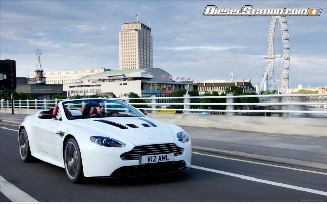 Aston Martin V12 Vantage Roadster 2013 Widescreen Picture #15 Aston Martin V12 Vantage Roadster 2013 Widescreen Picture #15